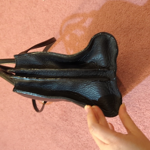 Kate Spade Purse - Picture 4 of 10